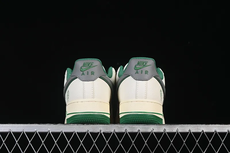 All categories Nk Air Force 1 Air Force series Nk Air Force 1 Low Air Force low top Nike Air Force 1'07 Low Crow Heart joint beige silver Air Force 1 low top casual sneakers QW5606-260